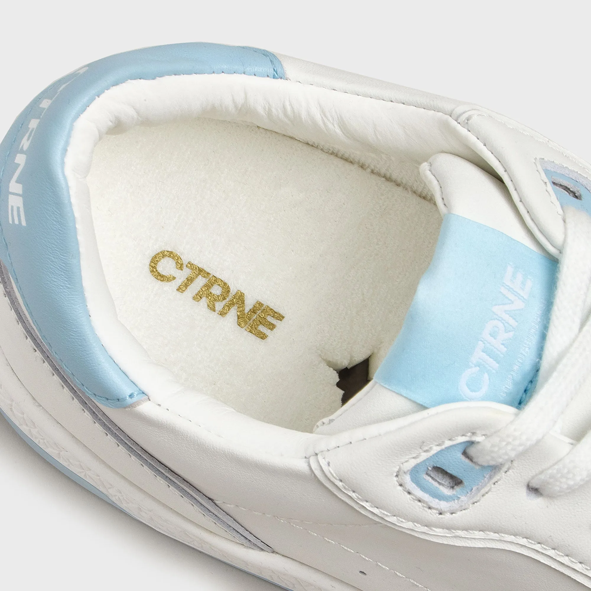Orgonite Manifest Sneaker in White/Pale Blue/Leather Ladies
